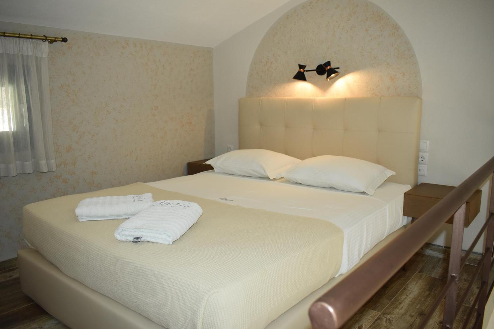 Alegria Suites Nikiti  Exterior photo