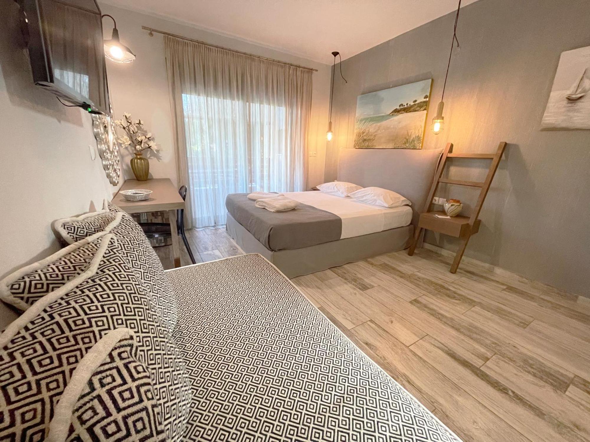 Alegria Suites Nikiti  Exterior photo